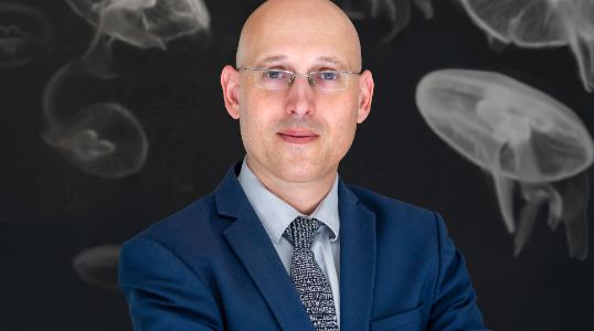 Unlocking new dimensions of human potential - interview with Roey Tzezena